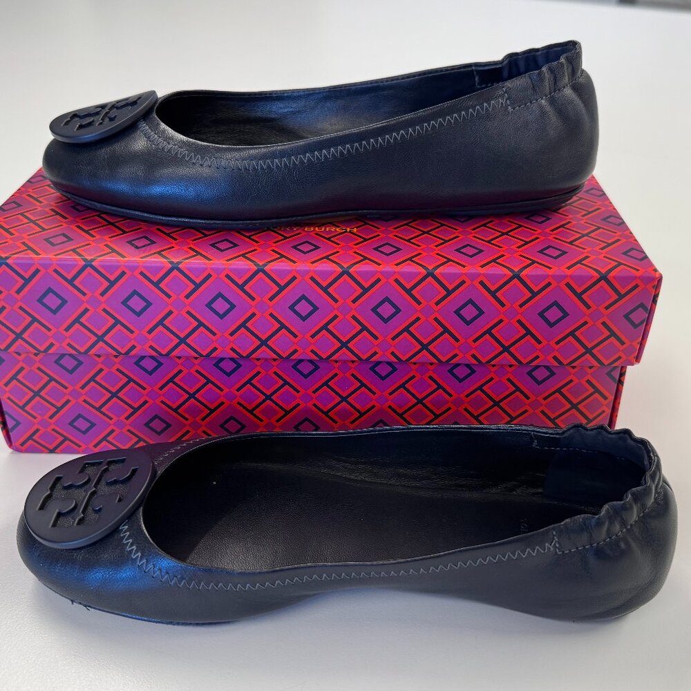 Tory Burch - Minnie Travel Ballet Flat in Navy Blue Leather, size 7 - Picture 6 of 8